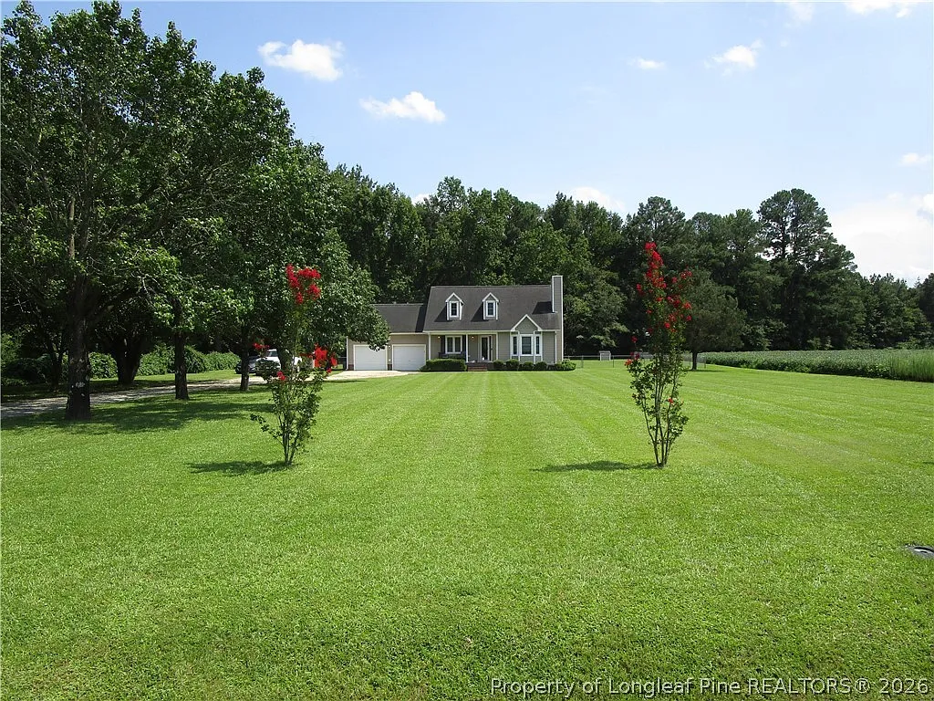 3 bed, 2.5 bath, 1713 sqft, $2,000 — Photo 2