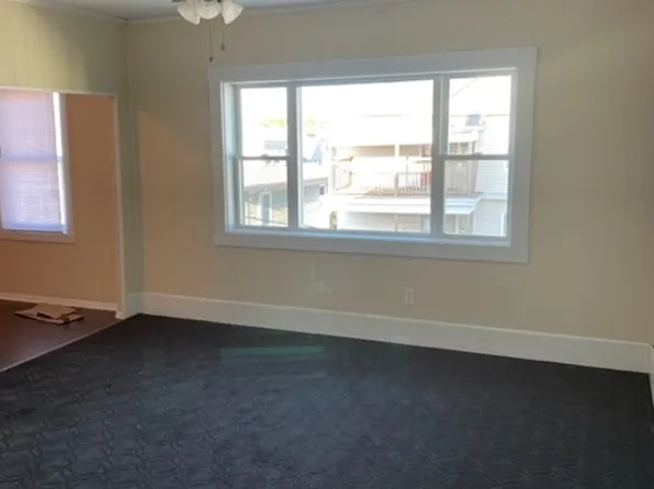 98 Oregon St #3, Fall River, MA 02720