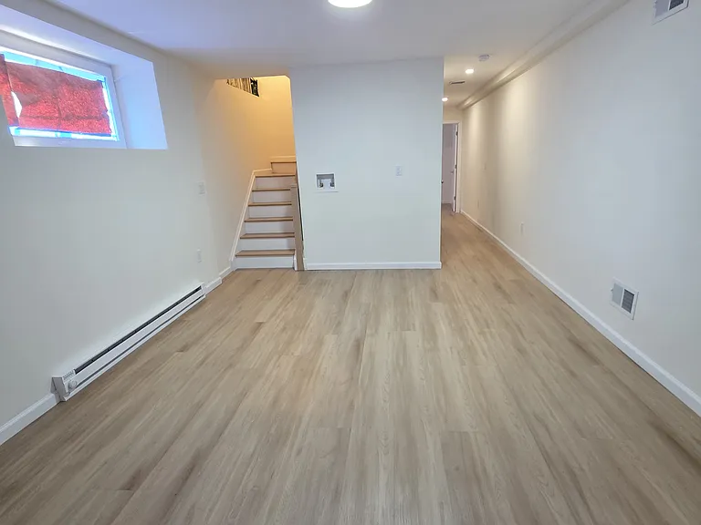 787 Olympia Blvd #1 — Photo 44