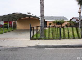422 Marin Ave, Earlimart, CA 93219