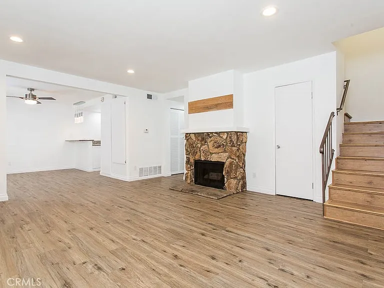 527 Spring Rd #19 — Photo 10