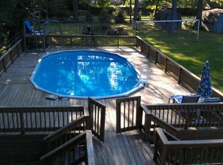4237 Canterbury Rd, North Olmsted, OH