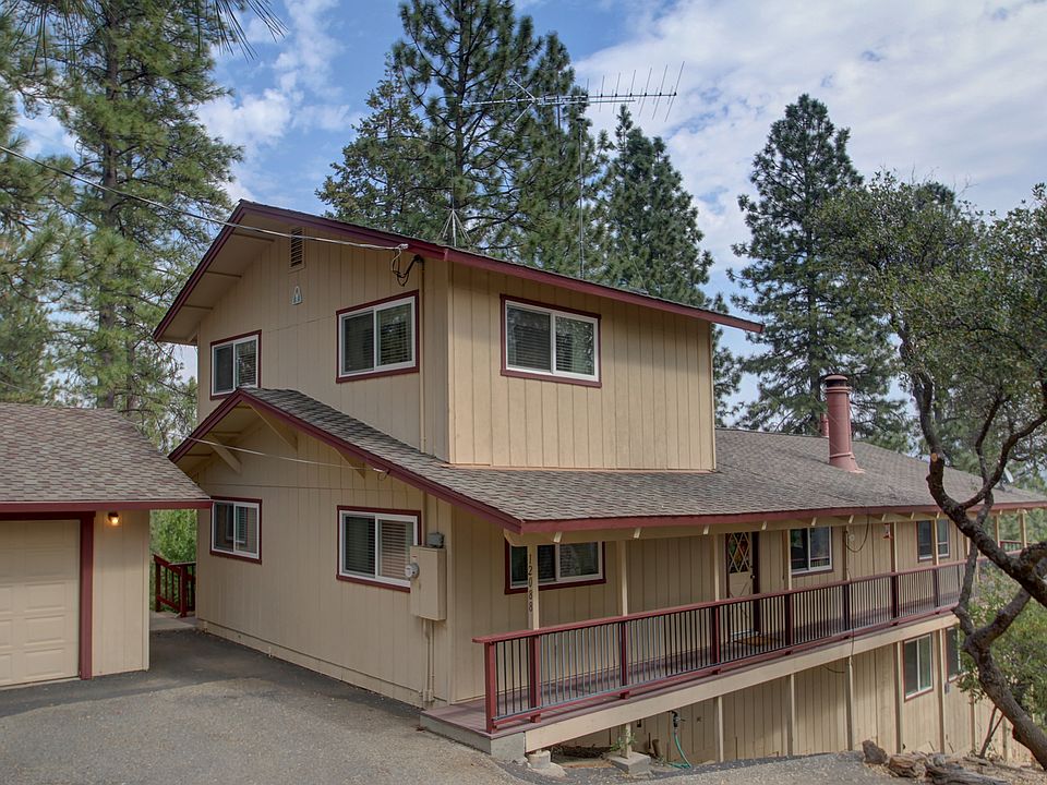 1st image of 12088 Hillhurst Cir