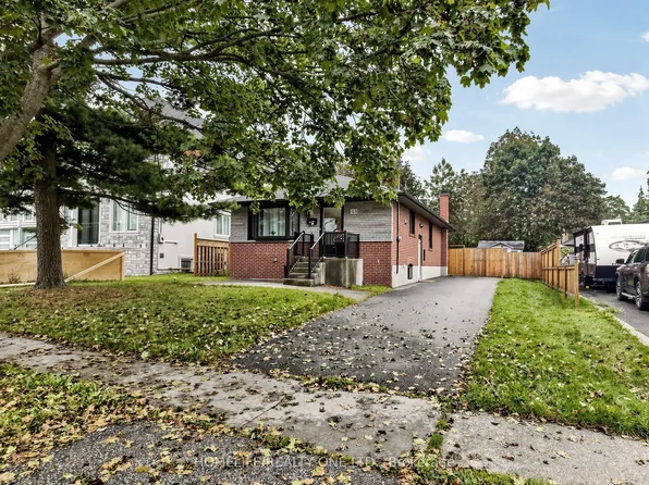 168 Wincott Dr, Toronto, ON M9R 2P8