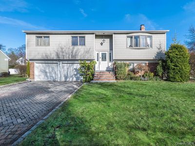 2 Terry Court, Glen Head, NY, 11545