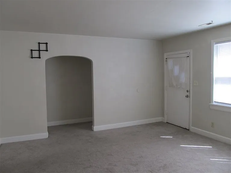 5005 Winchester Dr — Photo 10