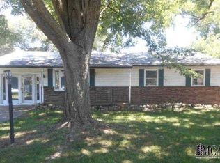 6416 Peninsula Rd, Erie, MI 48133