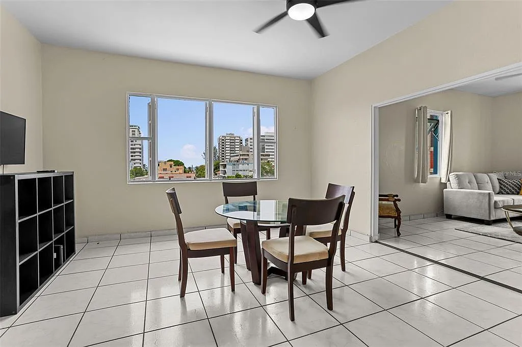 3 bed, 2.0 bath, 1600 sqft, $4,000 — Photo 4