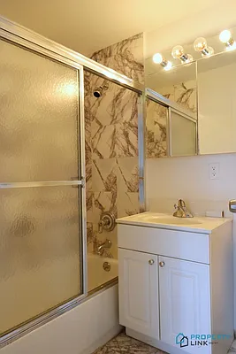 Rented by Property Link Mgmt, LLC | media 9