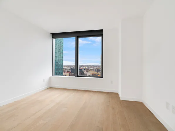 3 Court Square image 6 of 20