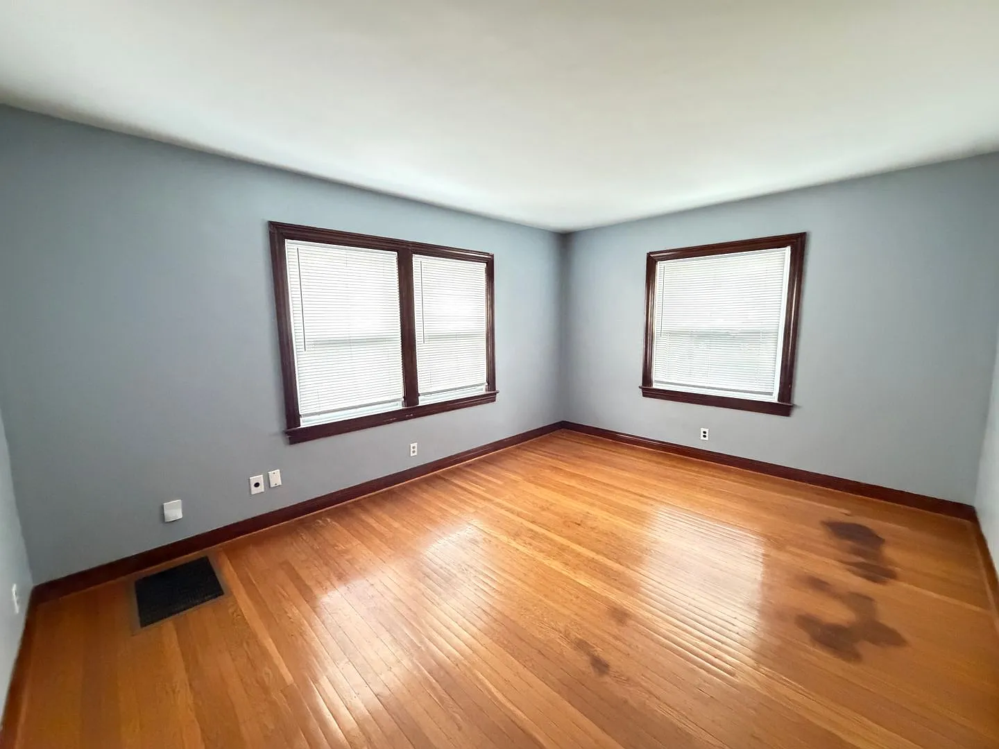 307 Kingston Ave — Photo 2