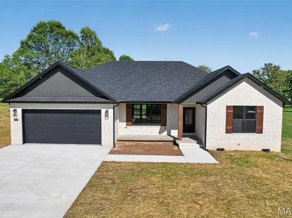2228 Cherry Blossom Cir, Lebanon, MO 65536