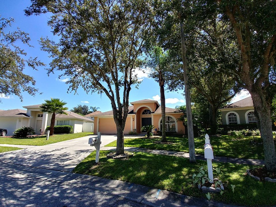 1st image of 27629 Sky Lake Cir
