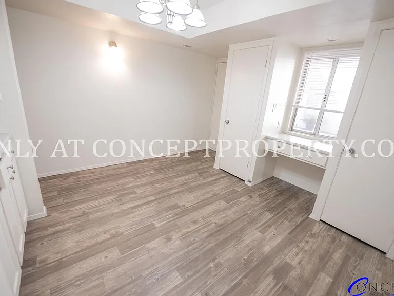Foothill Terrace — Photo 10