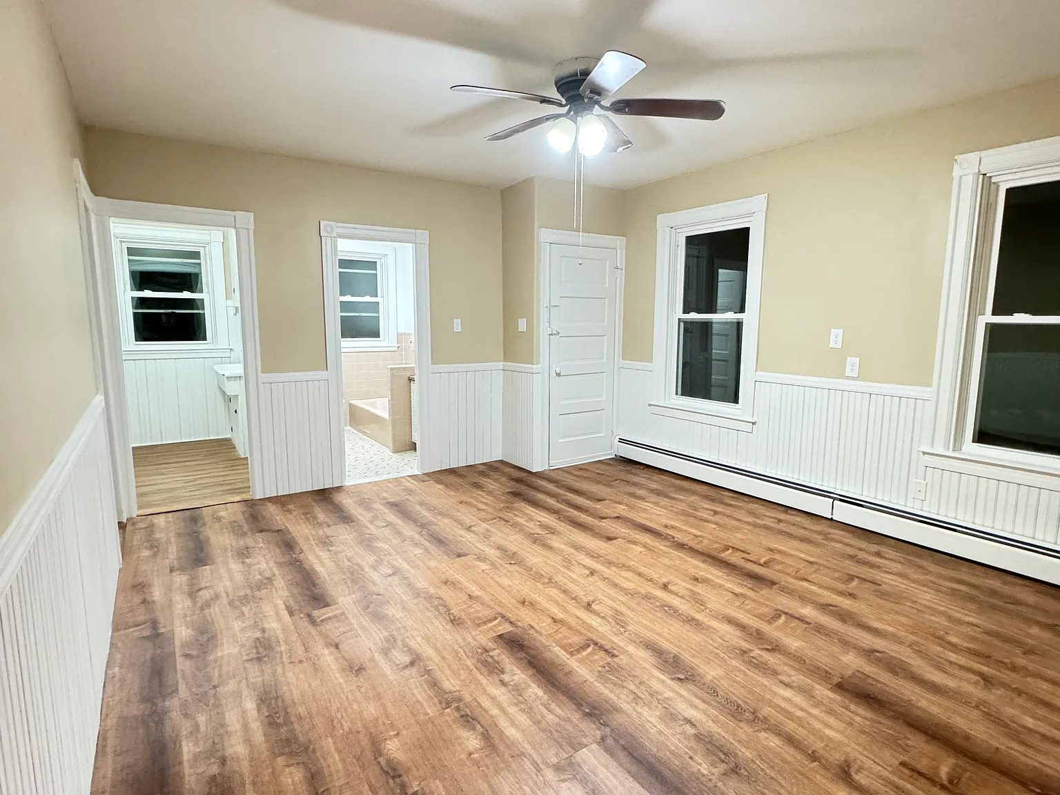 3 bed, $2,300 — Photo 2