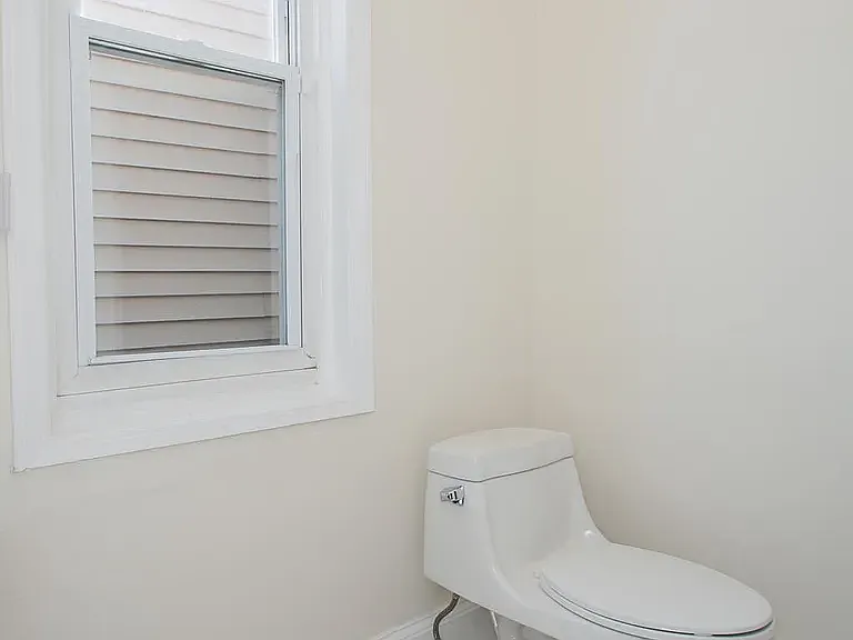 405 Tree St — Photo 11