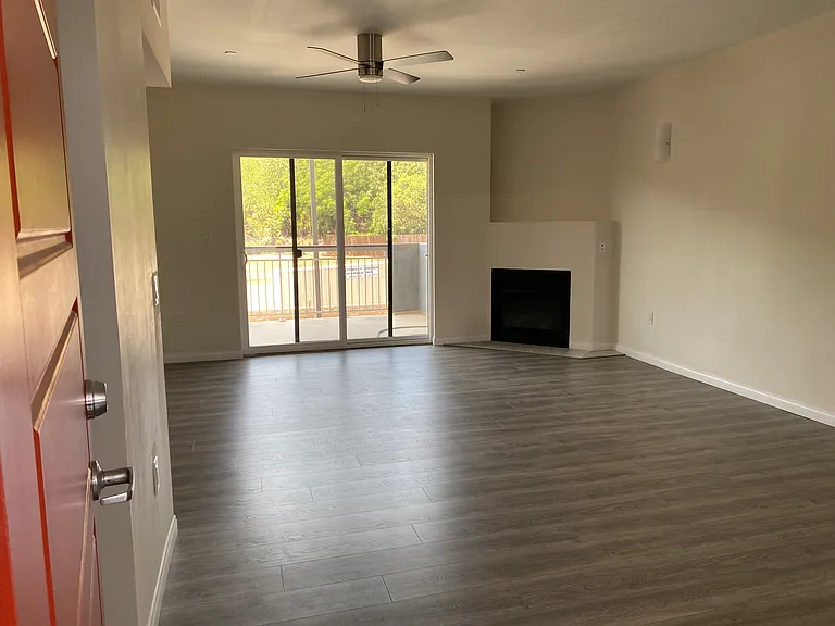 767 N Avenue 50 Los — Photo 2