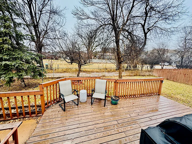 2428 Canyon Lake Dr — Photo 13