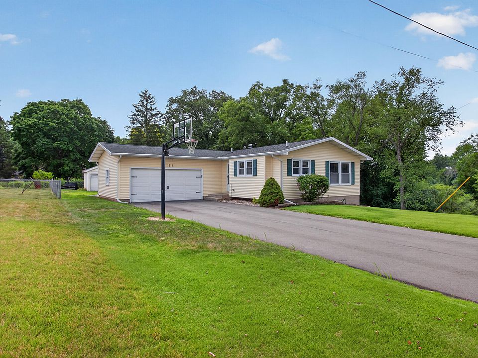 1st image of 1617 Duguid Rd