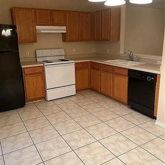 1420 Poppy Seed Ln — Photo 5