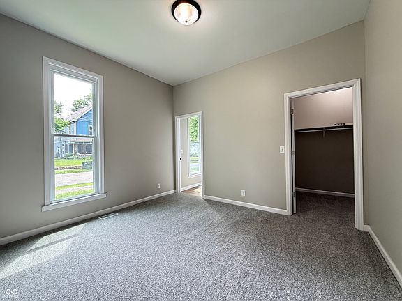 3rd image of 134 W Pine St