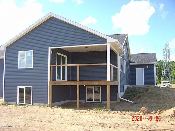 3rd image of 8236 Buck Ave