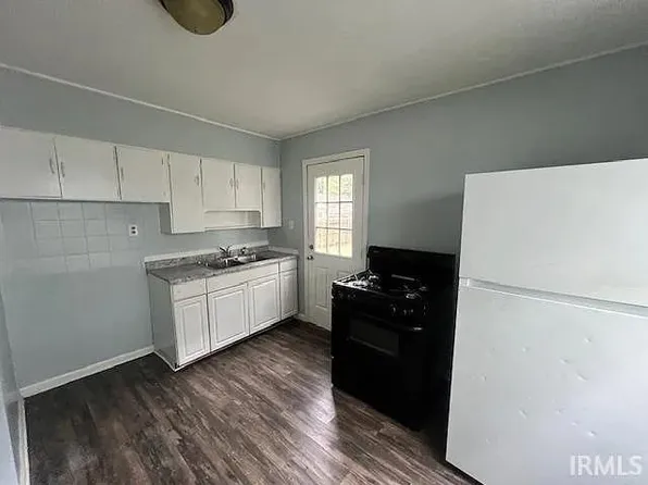 1514 N Brookfield St, South Bend, IN 46628