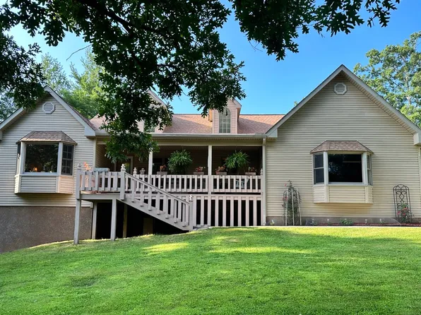 188 Millie Cir, Blairsville, GA 30512