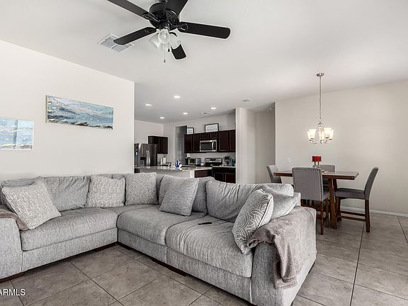 4th image of 1254 E THOMAS Drive