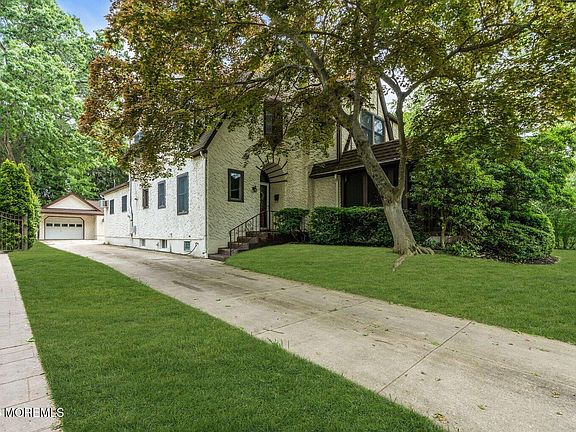 4th image of 719 Bendermere Avenue