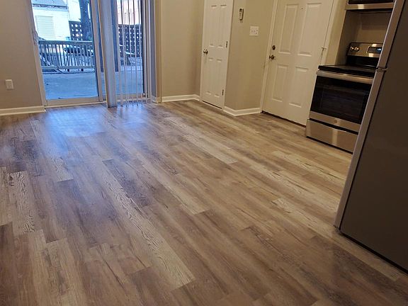 5th image of 119 S 2nd St #3
