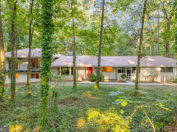 1145 Cherokee Rd, Winterville, GA 30683