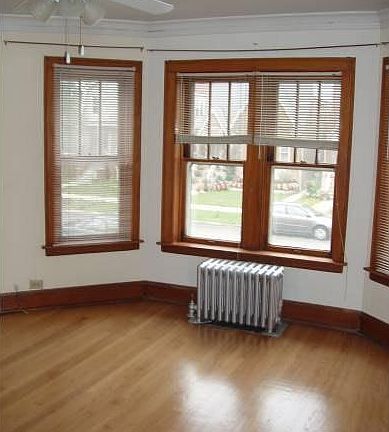 2nd image of 5505 W Eddy St #1