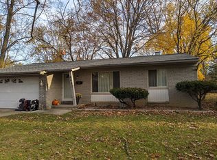 8683 Nottingham Ct, Ypsilanti, MI 48198