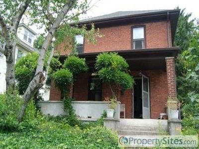 10 Coles St, Glen Cove, NY, 11542