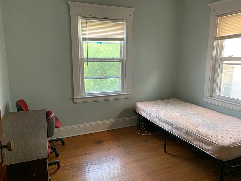 716 S Beech St #2 — Photo 6