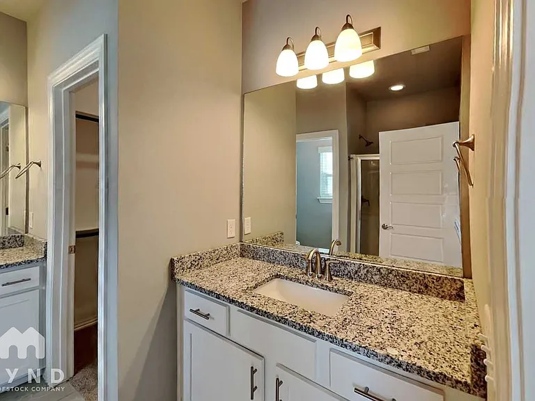 5903 SW Gentle Winds Ave — Photo 13