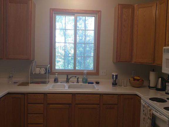 Kitchen sink