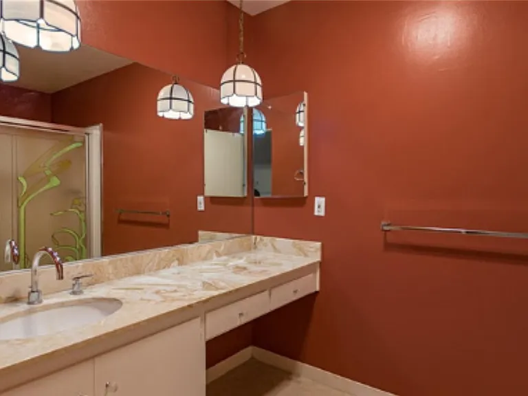 32735 Seagate Dr — Photo 2