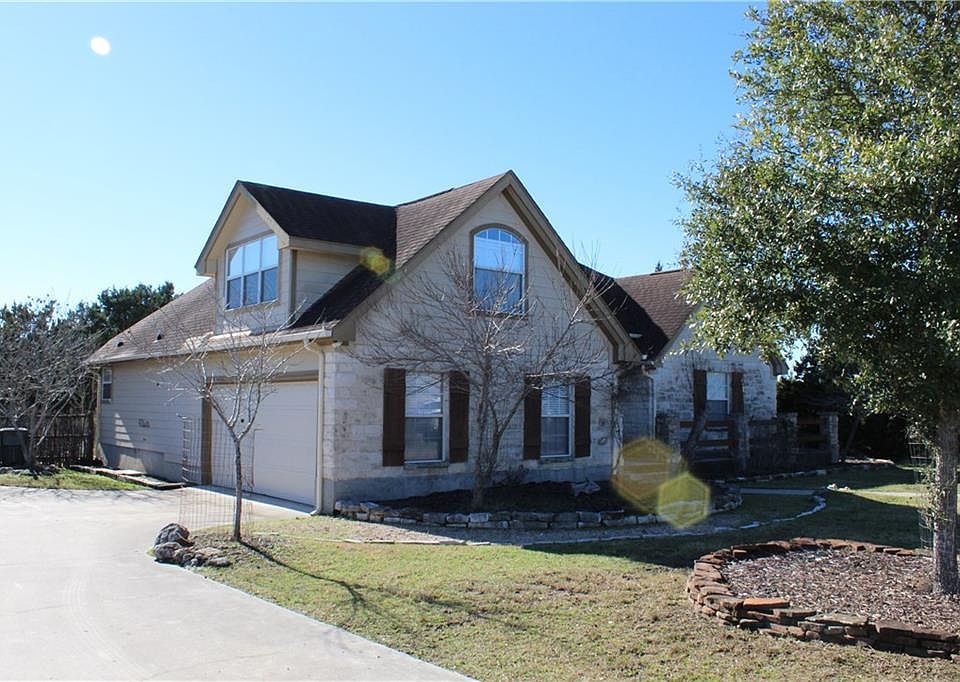 1st image of 21 Sprucewood Dr