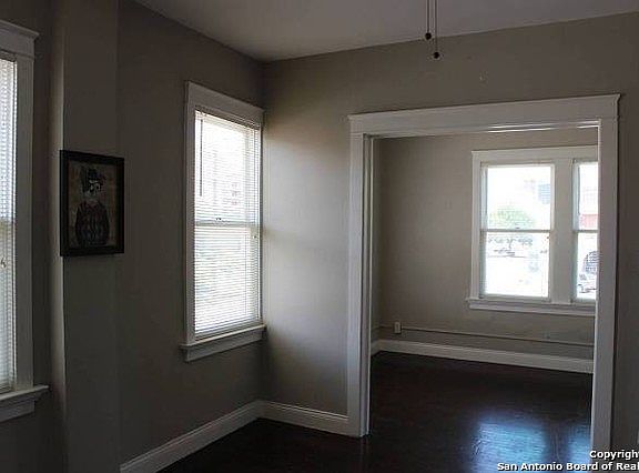3rd image of 628 S Saint Marys St Ste 202