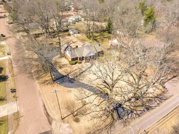 4151 Oak Rd, Memphis, TN 38135