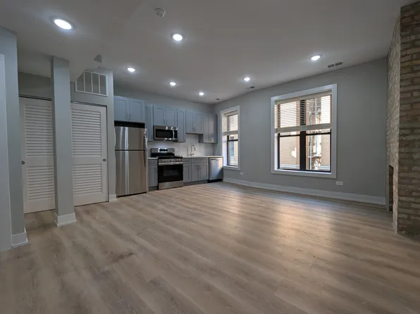 (undisclosed Address), Chicago, IL 60614