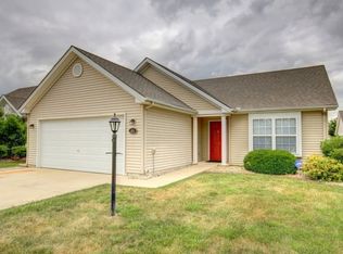 618 Doisy Ln, Champaign, IL 61822