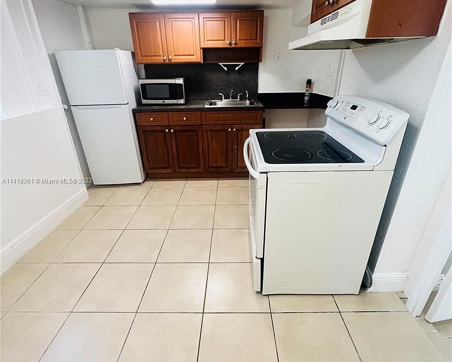 1st image of 2660 NE 212th Ter #M
