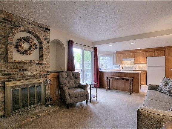 2nd image of 1844 S 138th St