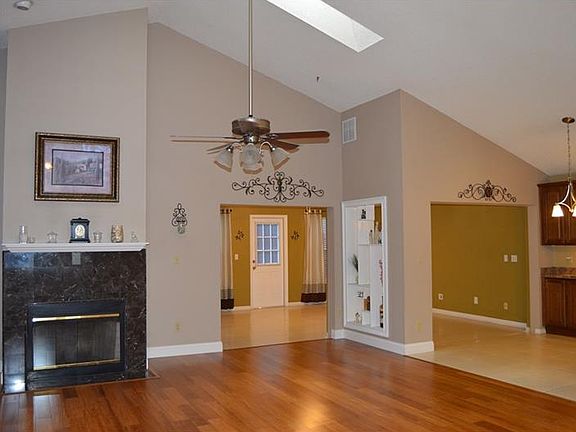 5th image of 2254 Milltowne Way