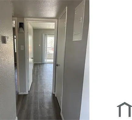 5443 W Orangewood Ave #8 — Photo 6