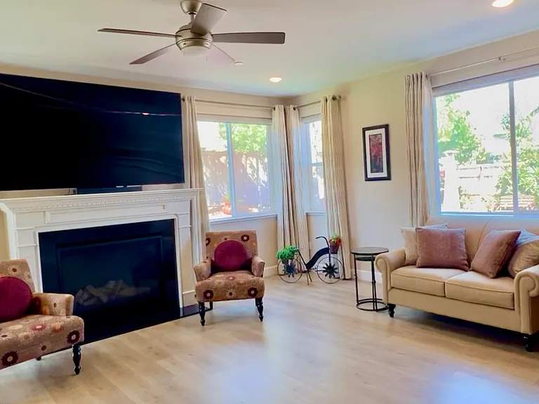 1429 S Wilshire Ave — Photo 6