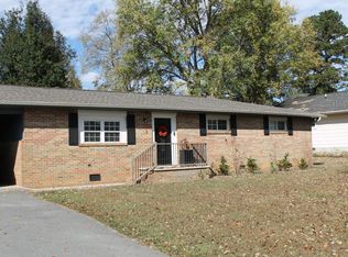 2748 Peavine Rd, Rock Spring, GA 30739